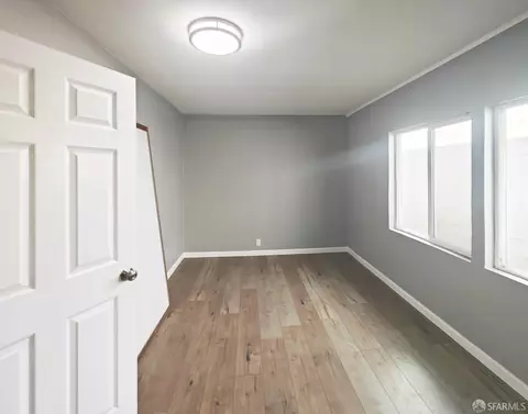 Bedroom - 2727 San Pablo Ave, Berkeley, CA 94702 photo 2 of 2