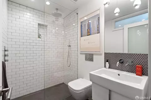 Bath - 71 Germania St, San Francisco, CA 94117 photo 3 of 3