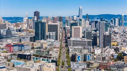View/Area - 71 Germania St, San Francisco, CA 94117 photo 3 of 4