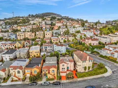 View/Area - 220 Upland Dr, San Francisco, CA 94127 photo 9 of 10