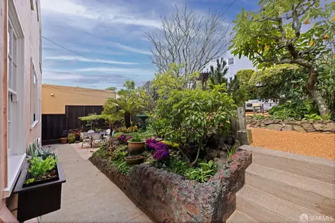 Exterior - 220 Upland Dr, San Francisco, CA 94127 photo 7 of 26