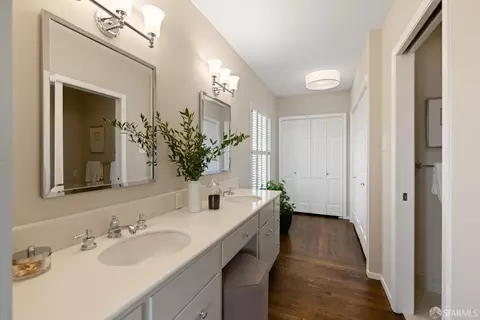 Bath - 220 Upland Dr, San Francisco, CA 94127 photo 2 of 4