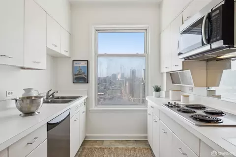 Kitchen - 631 Ofarrell St #2002, San Francisco, CA 94109 photo 1 of 3