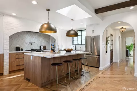 27 Arnold Ave, San Francisco, CA 94110 photo 3