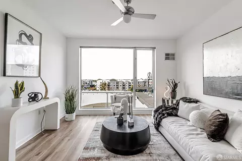 Living - 200 2nd St #408, Oakland, CA 94607 photo 4 of 4
