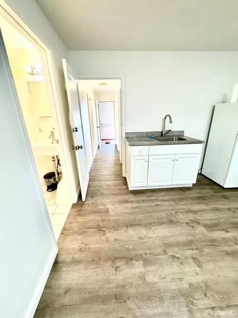 726 Gates St, San Francisco, CA 94110 photo 7
