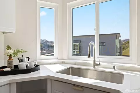 785 Andover St, San Francisco, CA 94110 photo 12