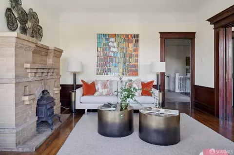 Living - 166 Dolores St, San Francisco, CA 94103 photo 2 of 3