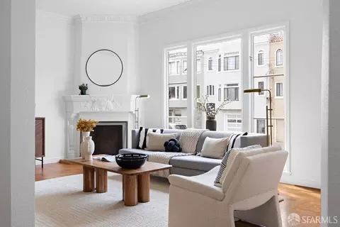 Living - 444 33rd Ave, San Francisco, CA 94121 photo 4 of 9