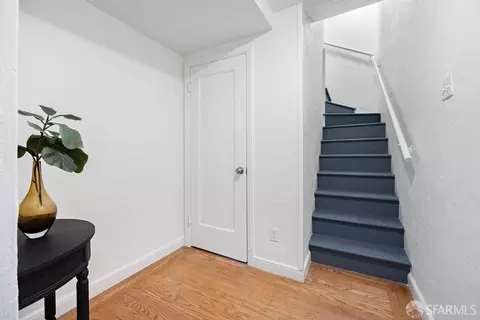 Entry Way - 444 33rd Ave, San Francisco, CA 94121 photo 4 of 5