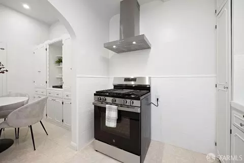 Kitchen - 444 33rd Ave, San Francisco, CA 94121 photo 3 of 4