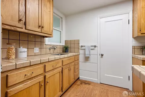 Kitchen - 444 33rd Ave, San Francisco, CA 94121 photo 4 of 4