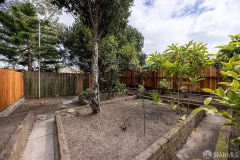 Exterior - 444 33rd Ave, San Francisco, CA 94121 photo 8 of 9