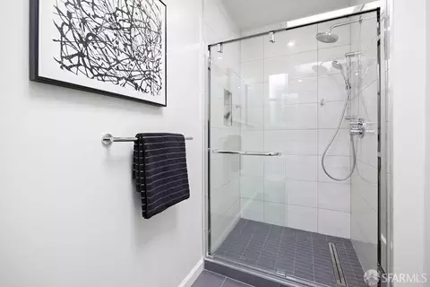 Bath - 444 33rd Ave, San Francisco, CA 94121 photo 2 of 5