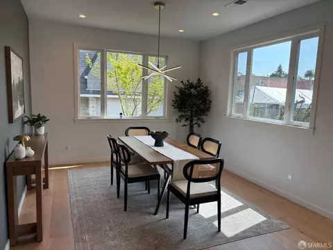 Dining - 1512 Everett St, Alameda, CA 94501 photo 1 of 1