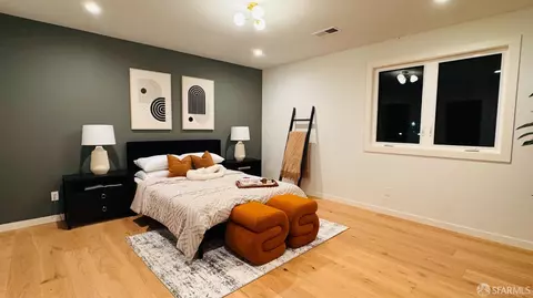 Bedroom - 1512 Everett St, Alameda, CA 94501 photo 2 of 6