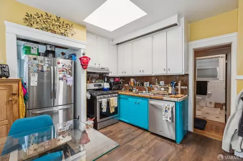 Kitchen - 751 48th Ave, San Francisco, CA 94121 photo 1 of 3