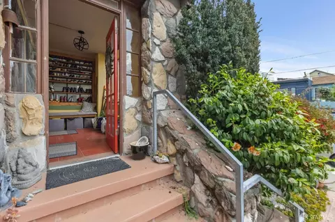 Entry Way - 751 48th Ave, San Francisco, CA 94121 photo 1 of 3