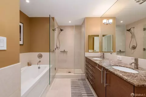 Bath - 301 Main St #19B, San Francisco, CA 94105 photo 1 of 2