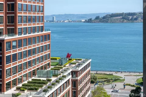 View/Area - 301 Main St #19B, San Francisco, CA 94105 photo 5 of 6