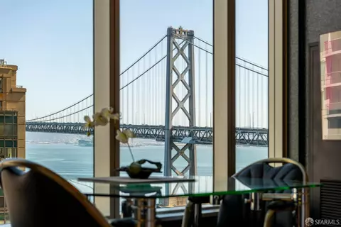 View/Area - 301 Main St #19B, San Francisco, CA 94105 photo 2 of 6