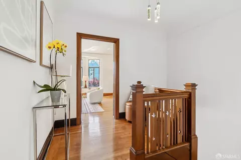 Entry Way - 682 37th Ave, San Francisco, CA 94121 photo 2 of 5