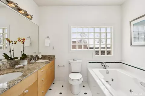 Bath - 8 Milton St, San Francisco, CA 94112 photo 2 of 5