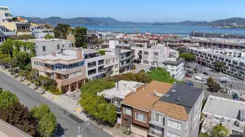 View/Area - 740 Francisco St, San Francisco, CA 94133 photo 4 of 6