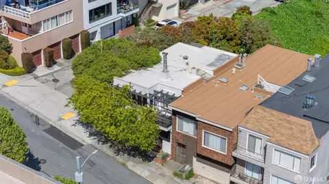 View/Area - 740 Francisco St, San Francisco, CA 94133 photo 5 of 6