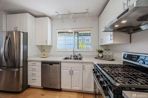 Kitchen - 16 Joost Ave, San Francisco, CA 94131 photo 2 of 3