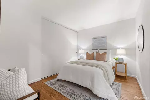 Bedroom - 2811 Bayview Dr, Alameda, CA 94501 photo 1 of 4