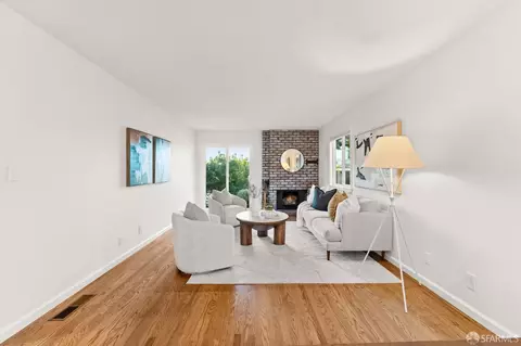 Living - 2811 Bayview Dr, Alameda, CA 94501 photo 1 of 2