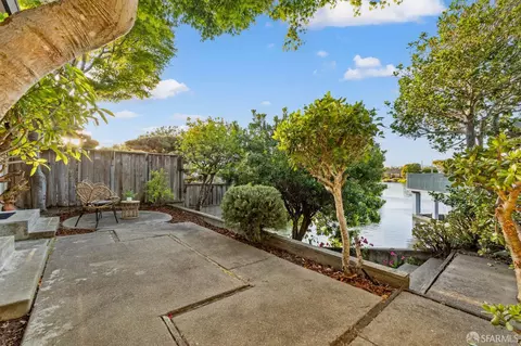 Exterior - 2811 Bayview Dr, Alameda, CA 94501 photo 8 of 9