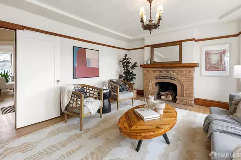 Living - 71 Ridgewood Ave, San Francisco, CA 94112 photo 2 of 4