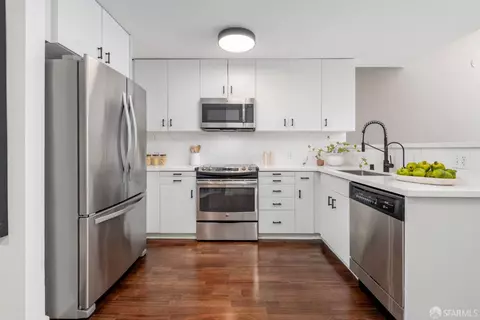 Kitchen - 1970 Sutter St #107, San Francisco, CA 94115 photo 2 of 2
