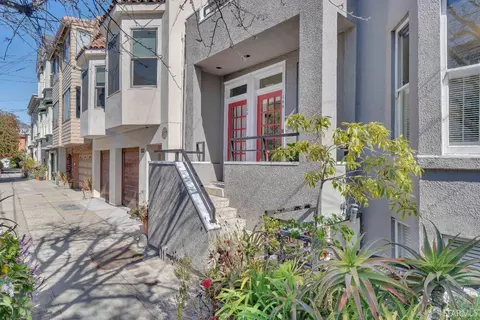 Exterior - 148 Hancock St, San Francisco, CA 94114 photo 7 of 8
