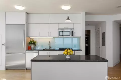 301 Main St #24F, San Francisco, CA 94105 photo 14