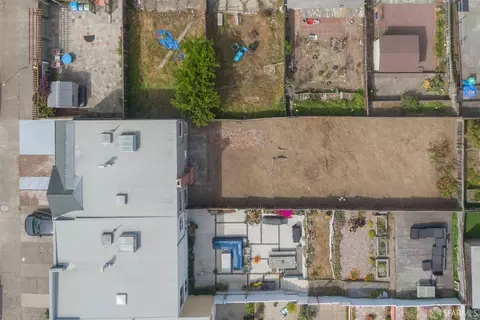 View/Area - 1818 44th Ave, San Francisco, CA 94122 photo 2 of 3