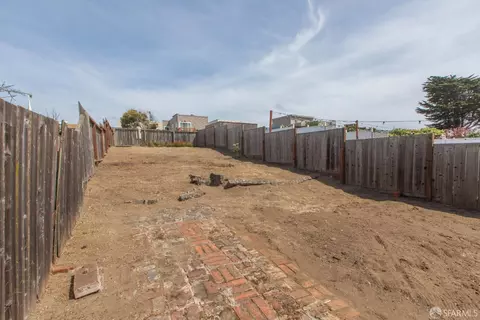 Exterior - 1818 44th Ave, San Francisco, CA 94122 photo 5 of 7