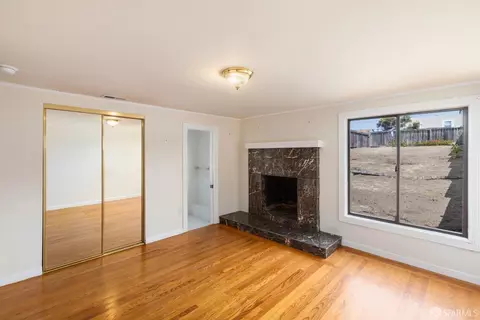 Bedroom - 1818 44th Ave, San Francisco, CA 94122 photo 5 of 6
