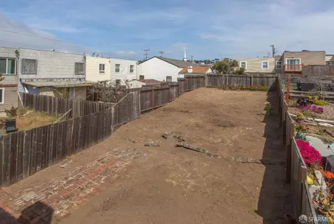 Exterior - 1818 44th Ave, San Francisco, CA 94122 photo 7 of 7