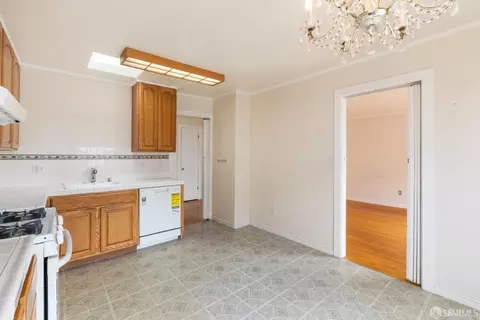 Kitchen - 1818 44th Ave, San Francisco, CA 94122 photo 3 of 3
