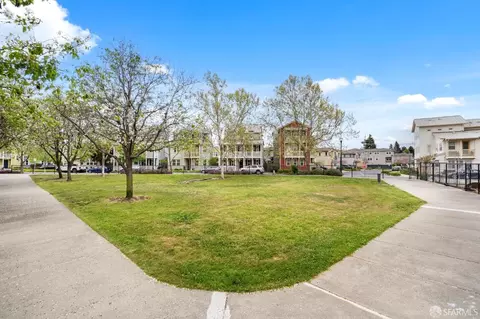 Exterior - 1552 Clement Ave, Alameda, CA 94501 photo 6 of 7