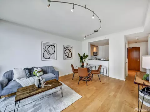 Living - 400 Beale St #2202, San Francisco, CA 94105 photo 3 of 5