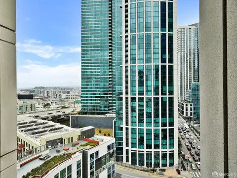 View/Area - 400 Beale St #2202, San Francisco, CA 94105 photo 1 of 1