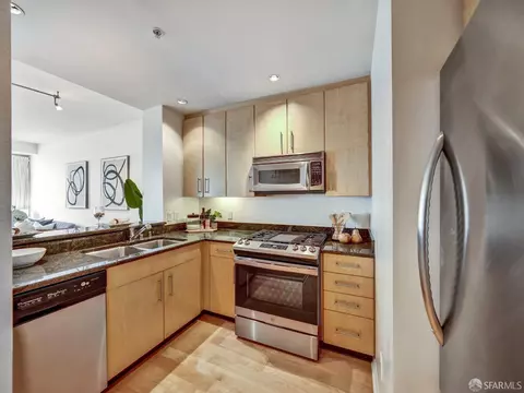 Kitchen - 400 Beale St #2202, San Francisco, CA 94105 photo 1 of 3