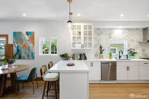 Kitchen - 2445 Encinal Ave, Alameda, CA 94501 photo 4 of 5