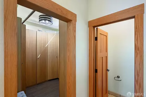 Entry Way - 2445 Encinal Ave, Alameda, CA 94501 photo 1 of 3