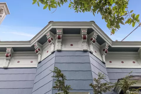 Exterior - 2721 Harrison St, San Francisco, CA 94110 photo 2 of 14
