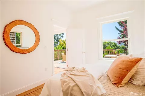 Bedroom - 39 Romain St, San Francisco, CA 94114 photo 4 of 4